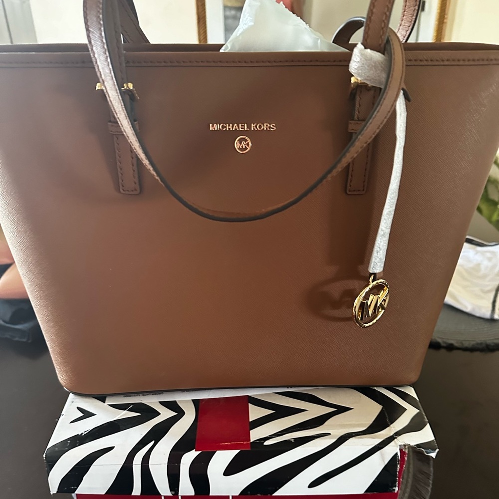 Brand new purse